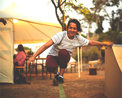 slackline in Wavy Surf Camp Sagres