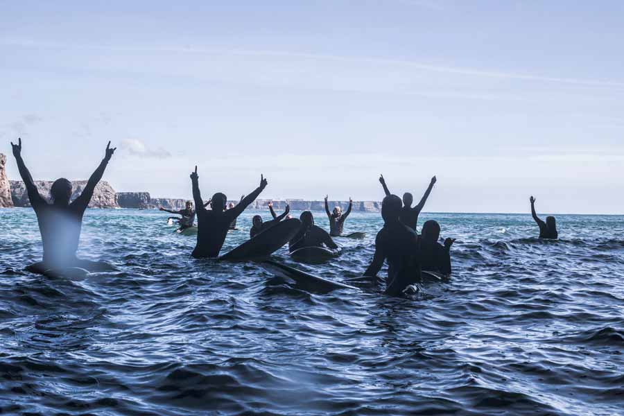 Surfear en Portugal es igual a Wavy Surf Camp SurfCamp Portugal Algarve surfear en Portugal clases