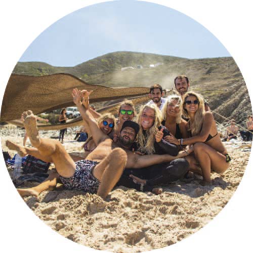 Surfear en Portugal es igual a Wavy Surf Camp SurfCamp Portugal Algarve surfear en Portugal grupo