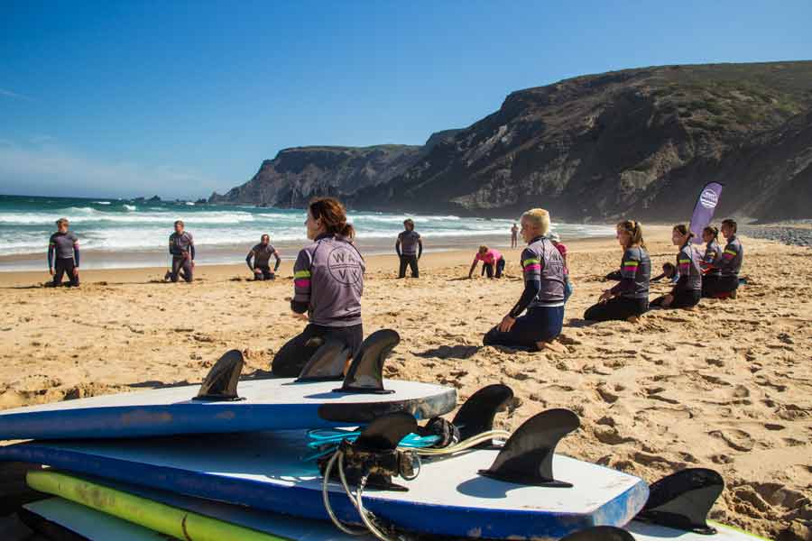Surfear en Portugal es igual a Wavy Surf Camp SurfCamp Portugal Algarve surfear en Portugal Sagres