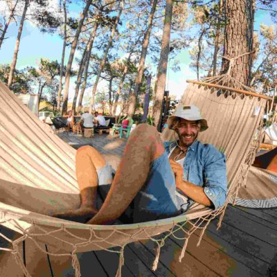 5 Razones por los que los Surfistas Siempre son Felices SurfCamp Portugal Algarve surf camp portugal